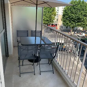  Appartement Superbe 2 Pièces à 50 M De La Promenade Des